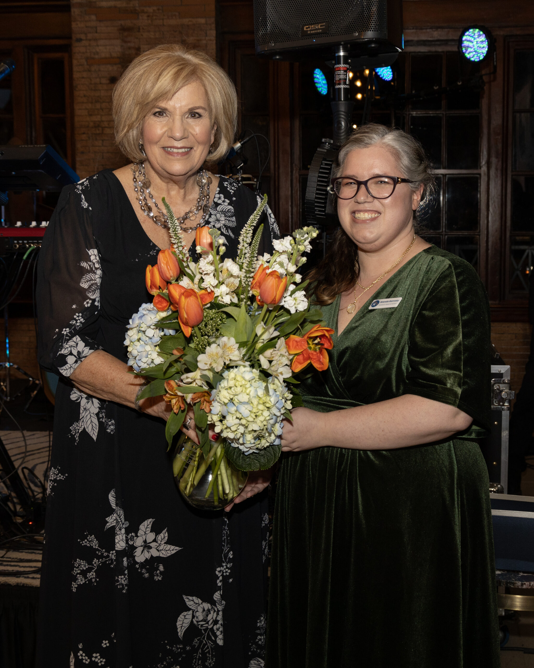 Donna Bower receives the Navigator Award for Enduring Support.